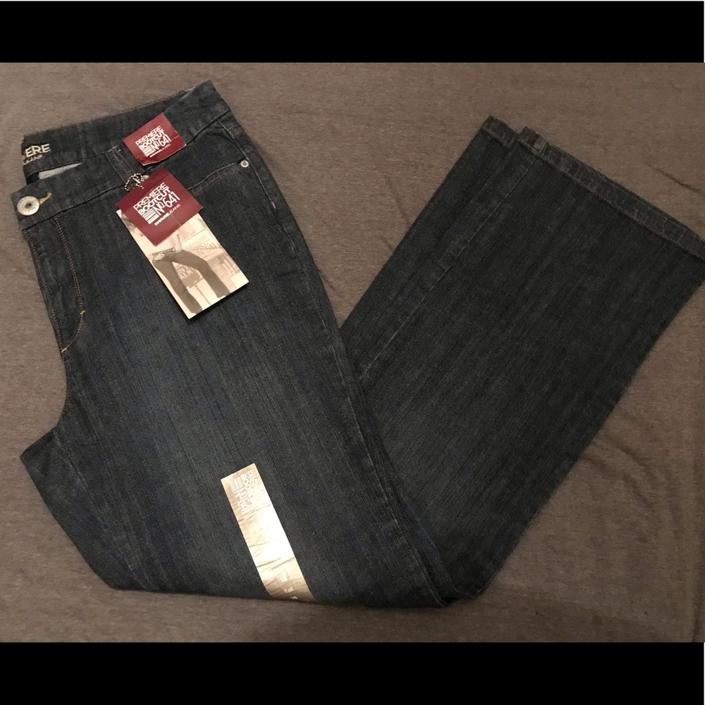 Avenue bootcut jeans size 18W tall